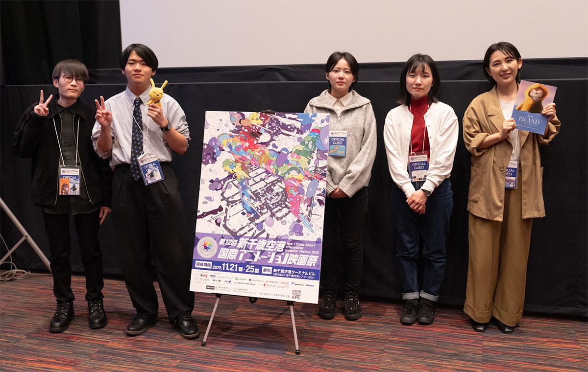 左から、Vab.png監督、ふたもく氏、黒島亜夢氏、阿部静氏、Sora氏